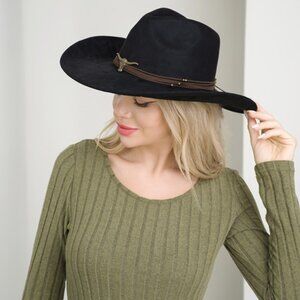 Black Sueded Cowboy Hat Western Style For Women  NWT